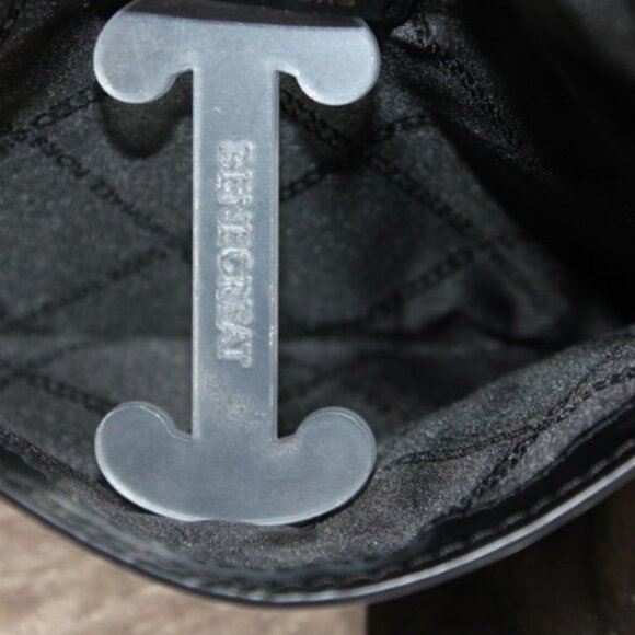 Michael Kors Jet Set Signature Tote Bag with Matching Wallet & Pouch - Picture 7 of 17